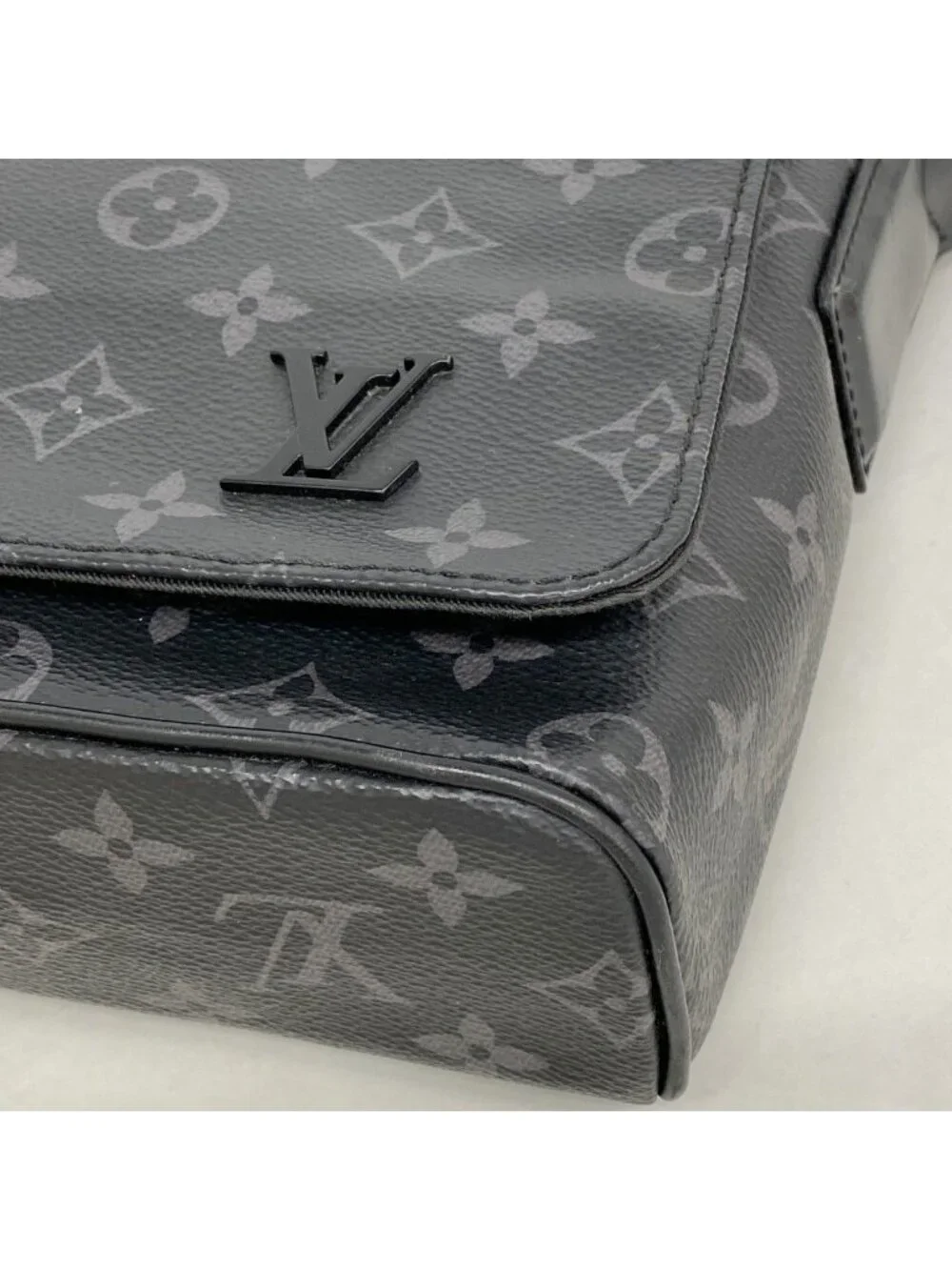 Louis Vuitton Shoulder Bag Monogram Eclipse District PM Black